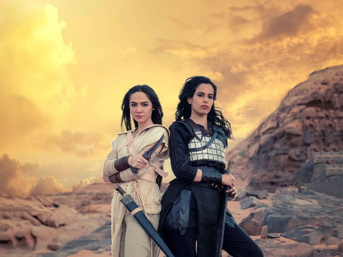 المُمَثّلِتَان السعوديان آيدا القصي وسمية رضا في مسلسل قيامة الساحرات - الصورة من حساب mbc على تويتر