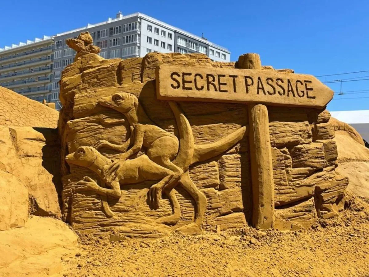 مهرجان النحت على الرمال في بلجيكا