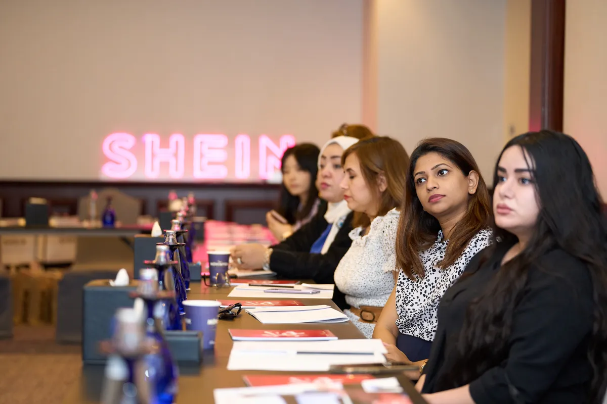 جلسات لدعم أولياء أمور الأطفال المصابين بالتوحد بالشراكة مع مركز مهارات التعليمي بتنظيم من SHEIN