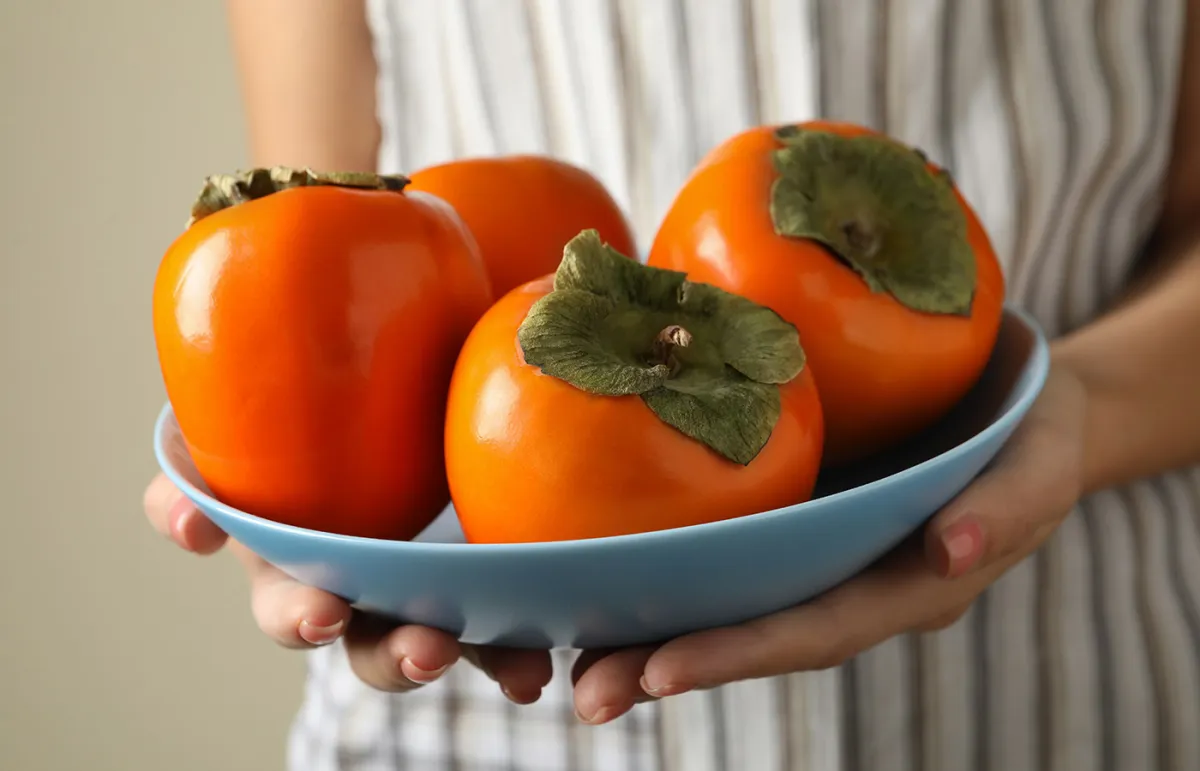 هل من الآمن تناول فاكهة البرسيمون-الكاكا- للحامل؟