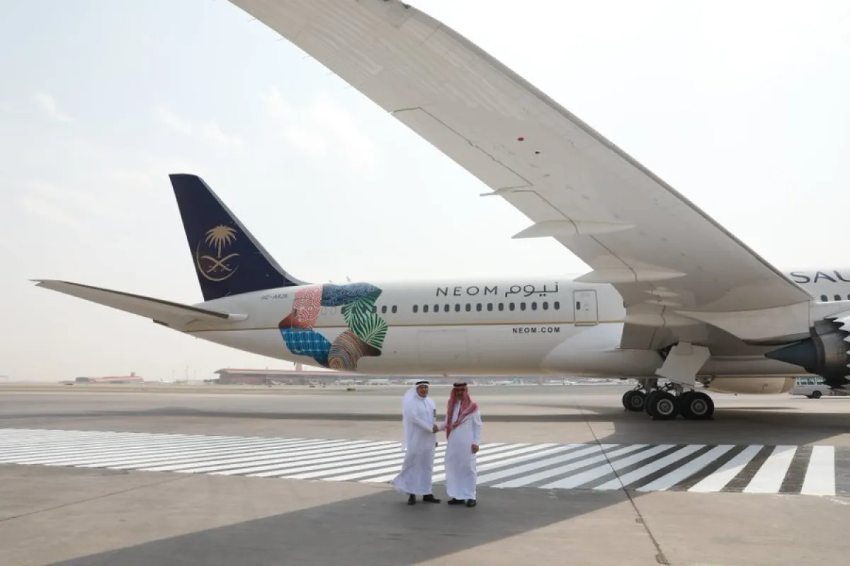 الخطوط السعودية تزين طائراتها بشعار نيوم ليطوف العالم - الصورة من حساب الخطوط السعودية