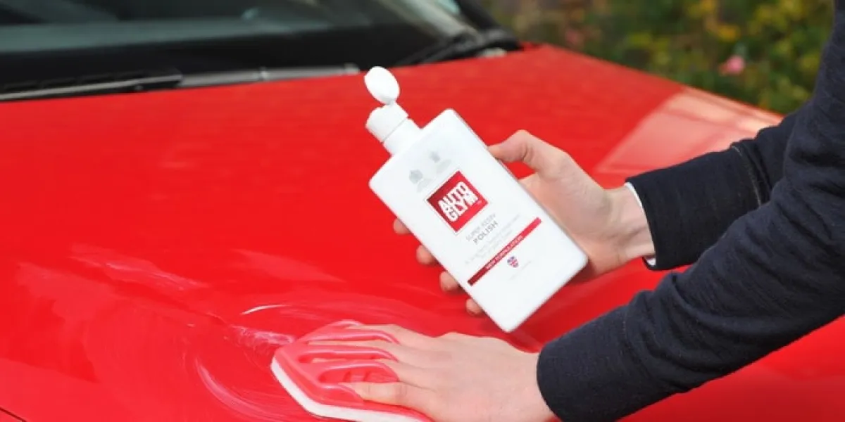 صيانة طلاء السيارة