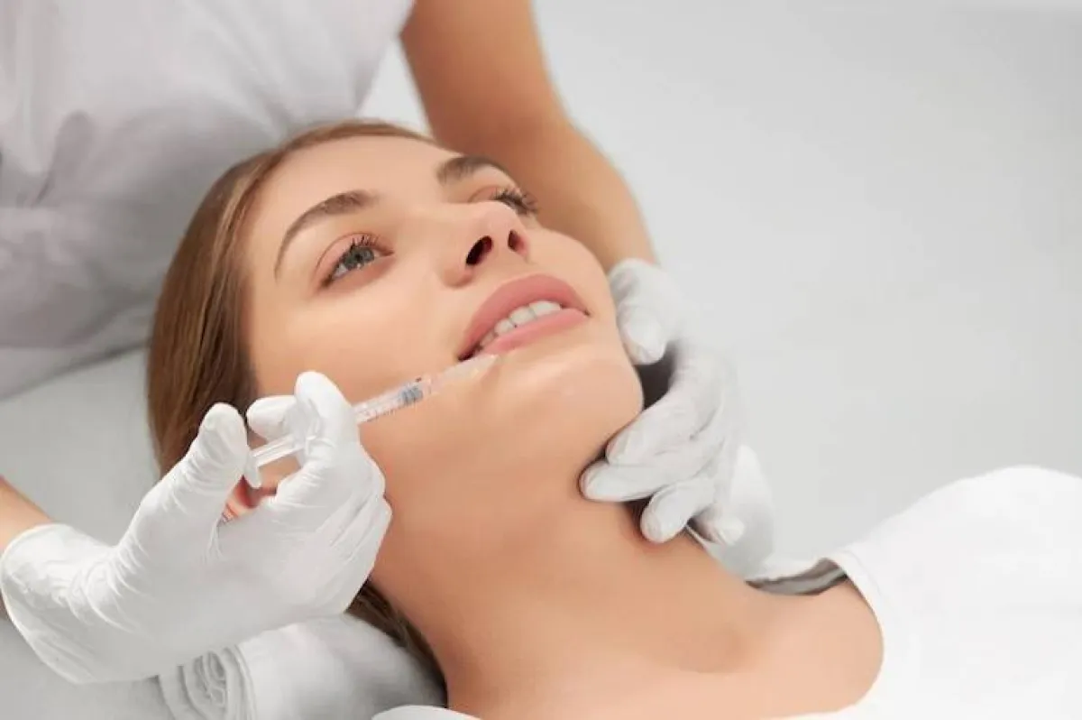 عملية حقن الشفايف