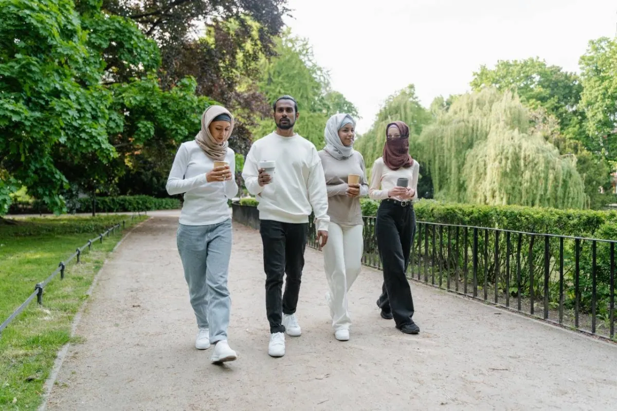 الغيرة بين الأصدقاء وأساليب التخلص منها