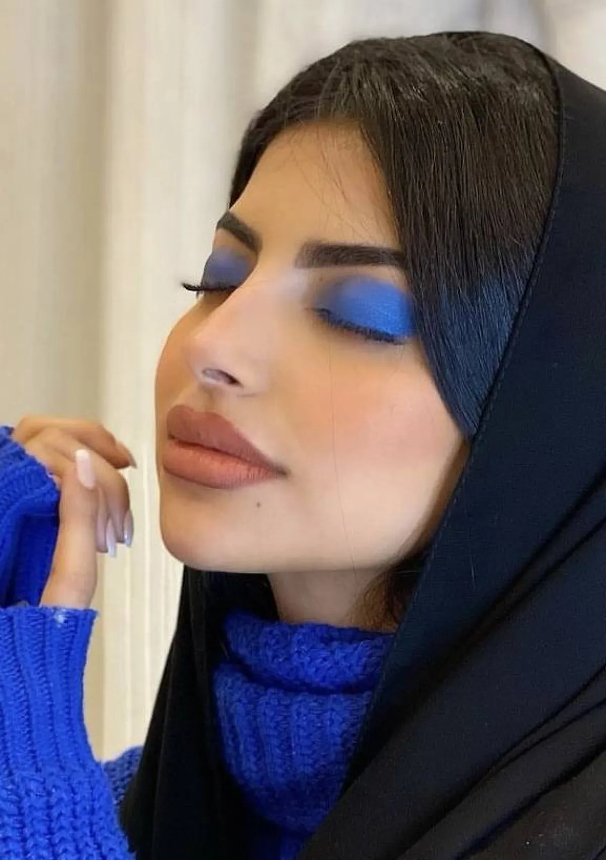 شهد الزهراني بمكياج جريء