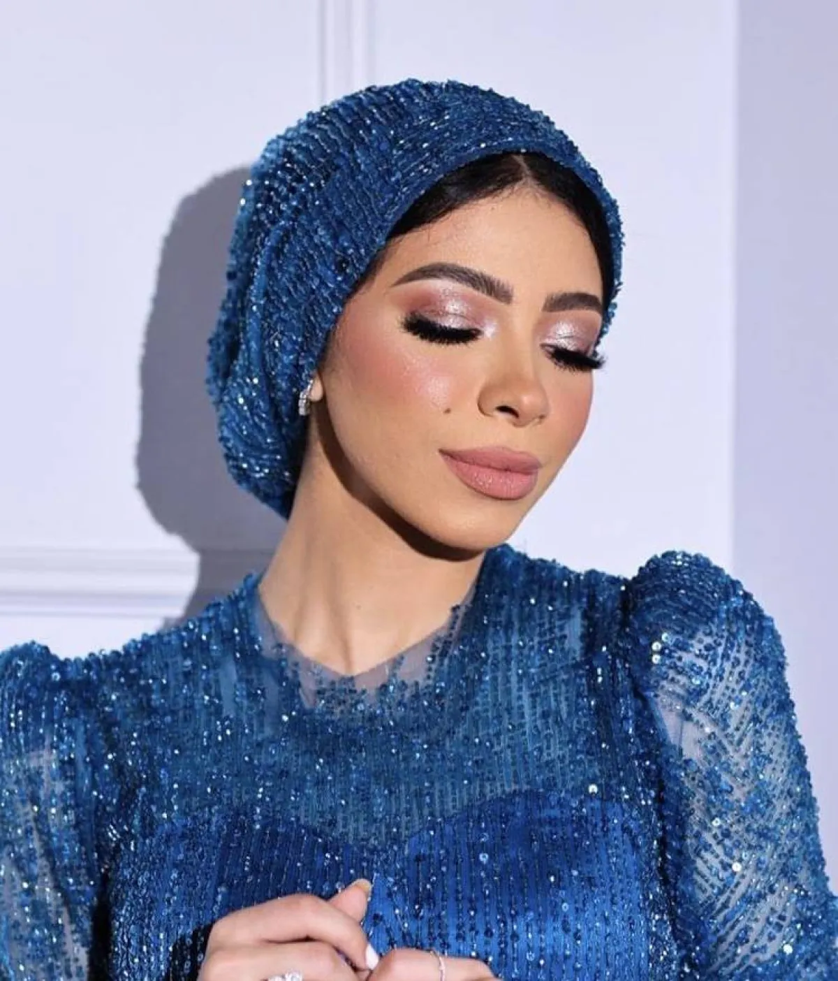 منة السني بالمكياج الزهري