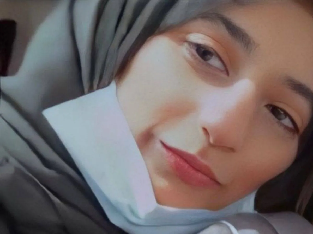 تظهر الصورة شخصية ريهام العجمي