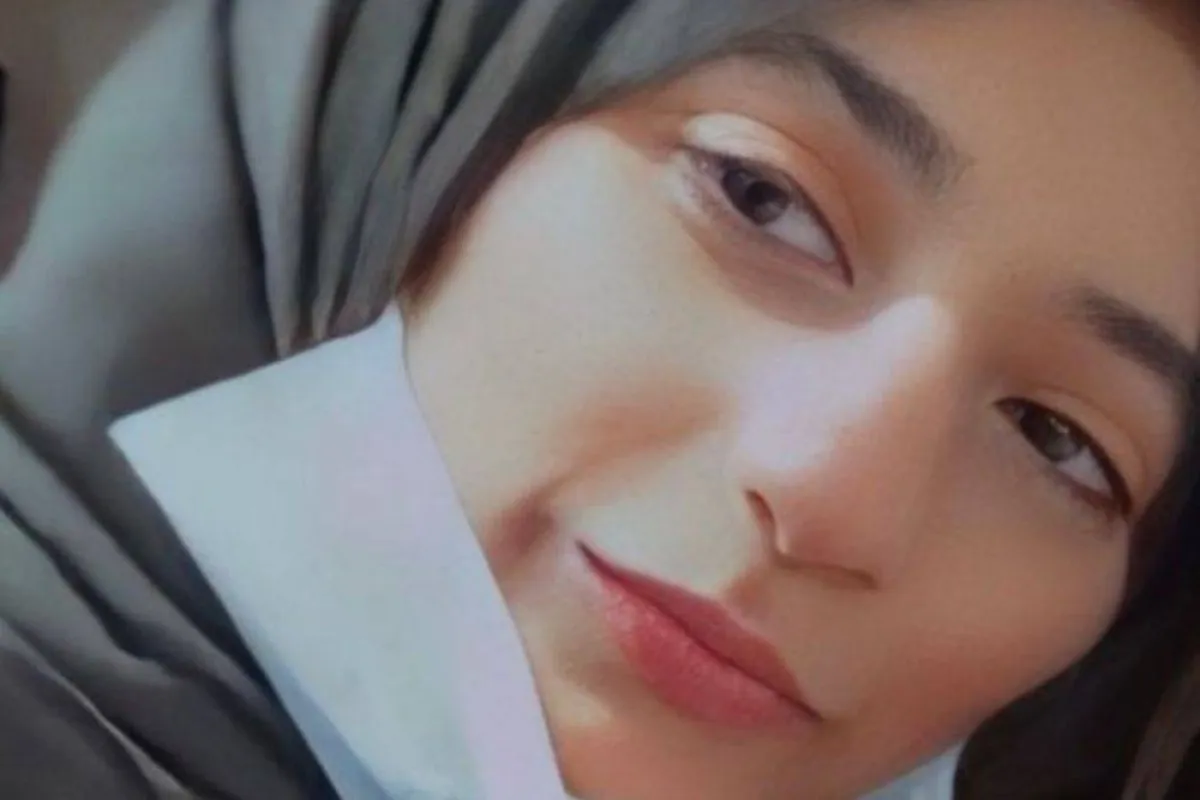 تظهر الصورة شخصية ريهام العجمي