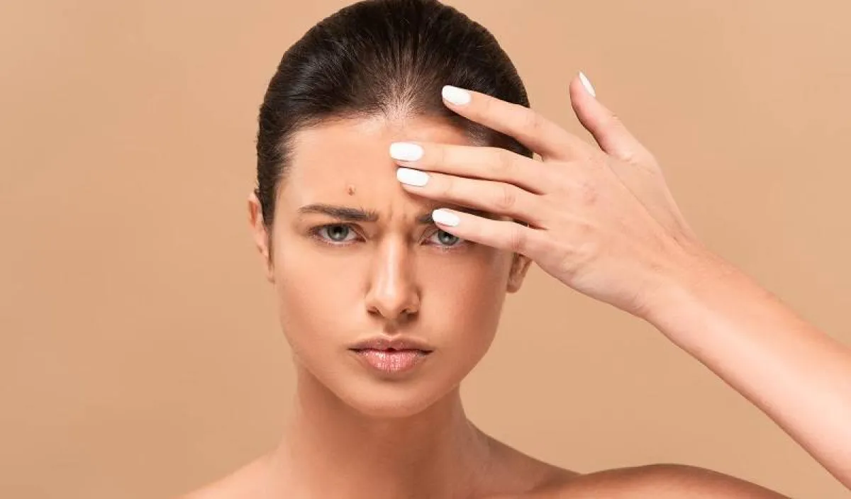 العناية بالبشرة