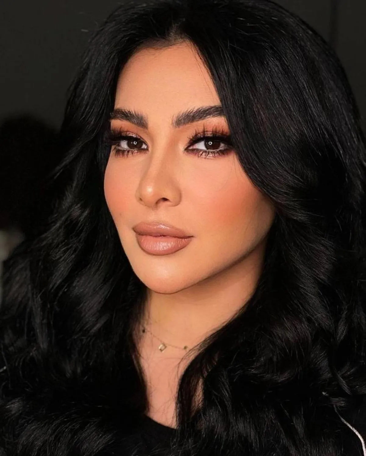 ألوان مكياج ميرهان حسين