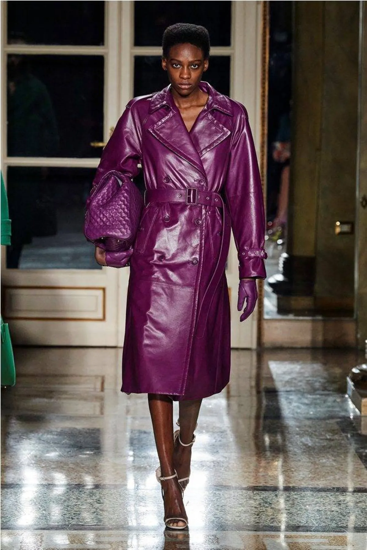 موديلات معاطف جلد لخريف 2022، من إرمانو سيرفينو Ermano Scervino