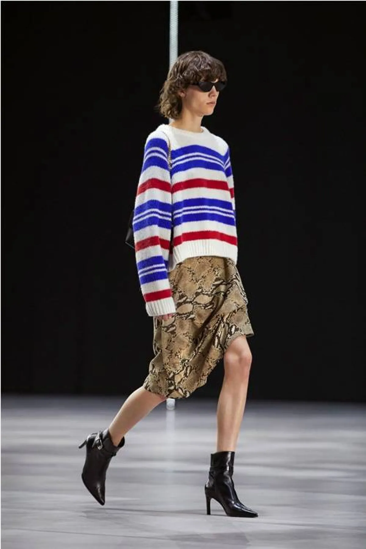 كنزة كشمير لخريف 2022 من سيلين Celine