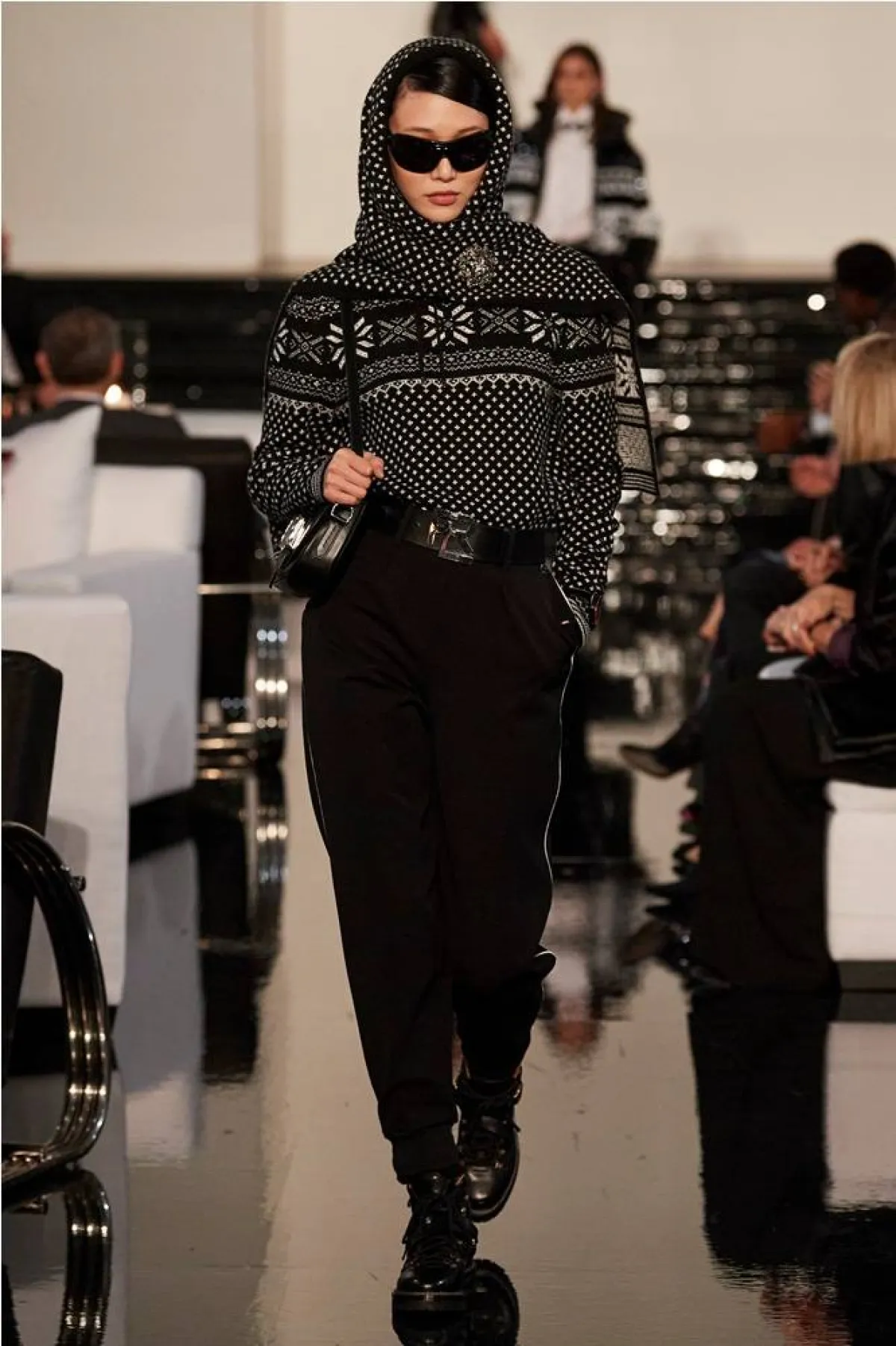 موديلات كنزات كشمير لخريف 2022 من رالف لورين Ralph Lauren