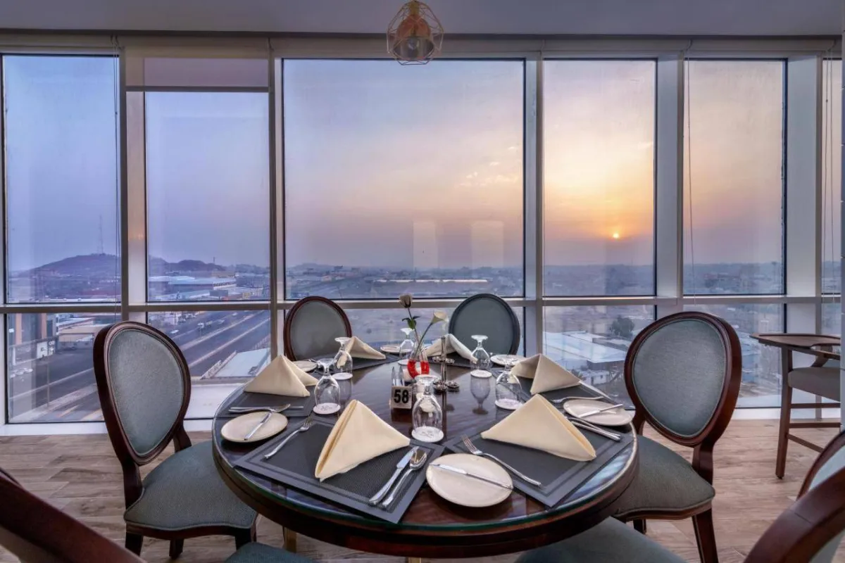 فندق "انيفيل" في مدينة خميس مشيط