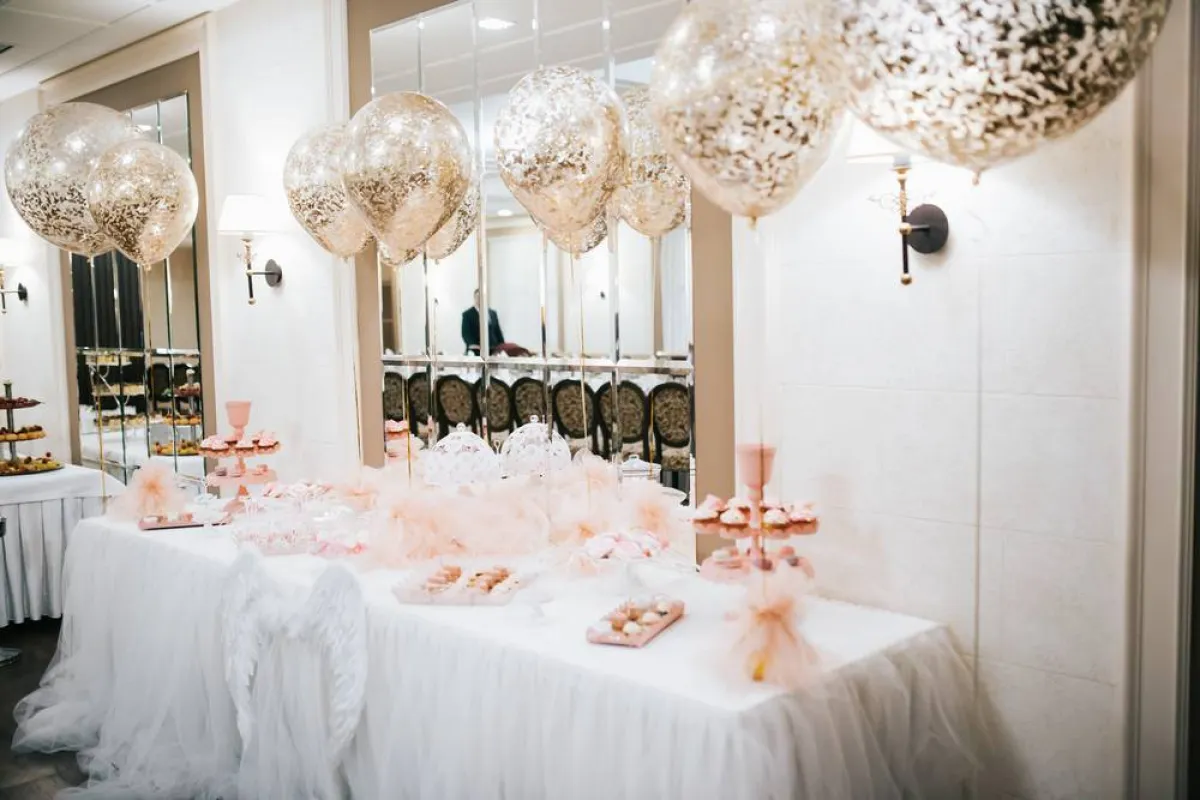 تزيين طاولة الضيافة