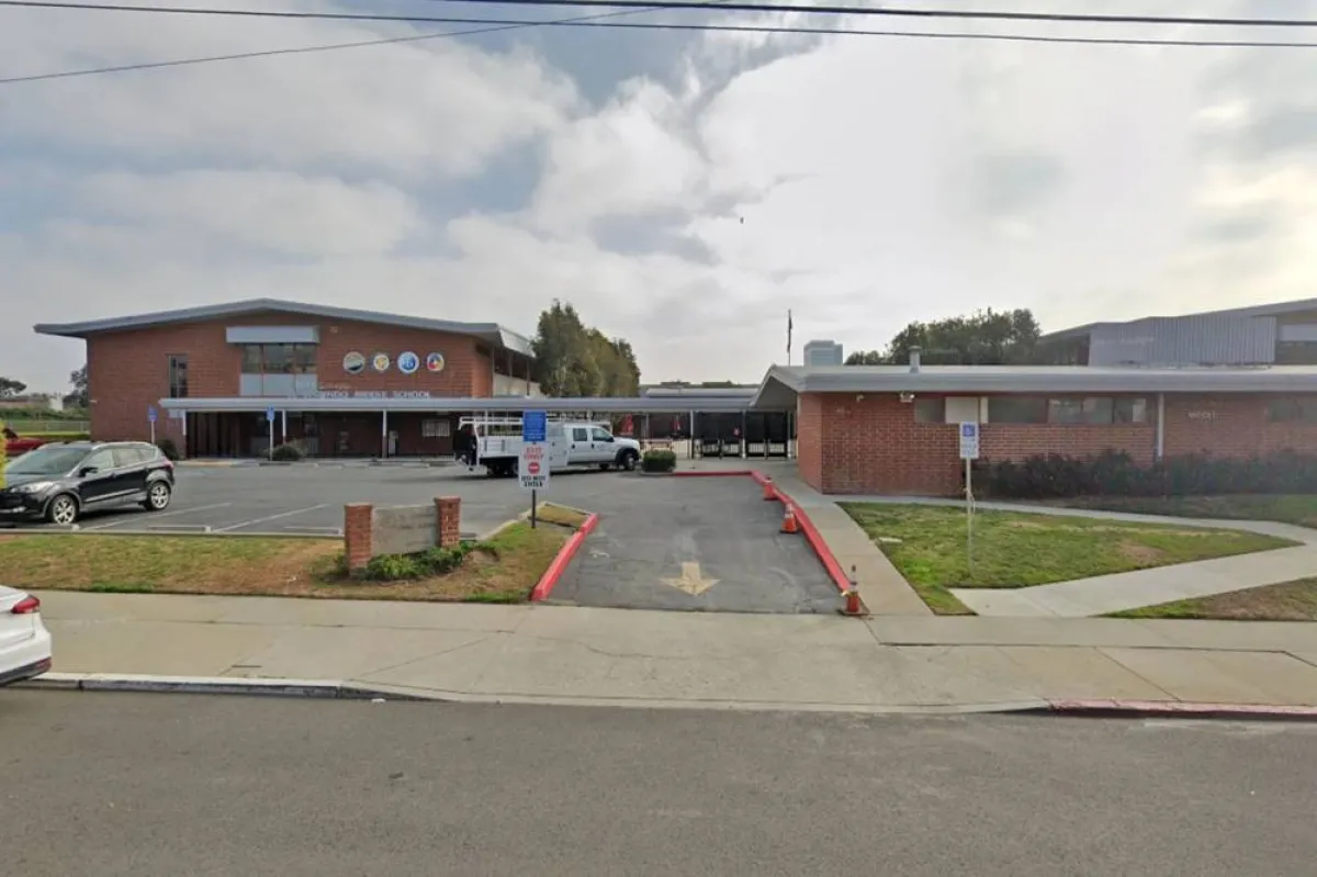 صورة مجمع مدارس El Segundo Unified School District 