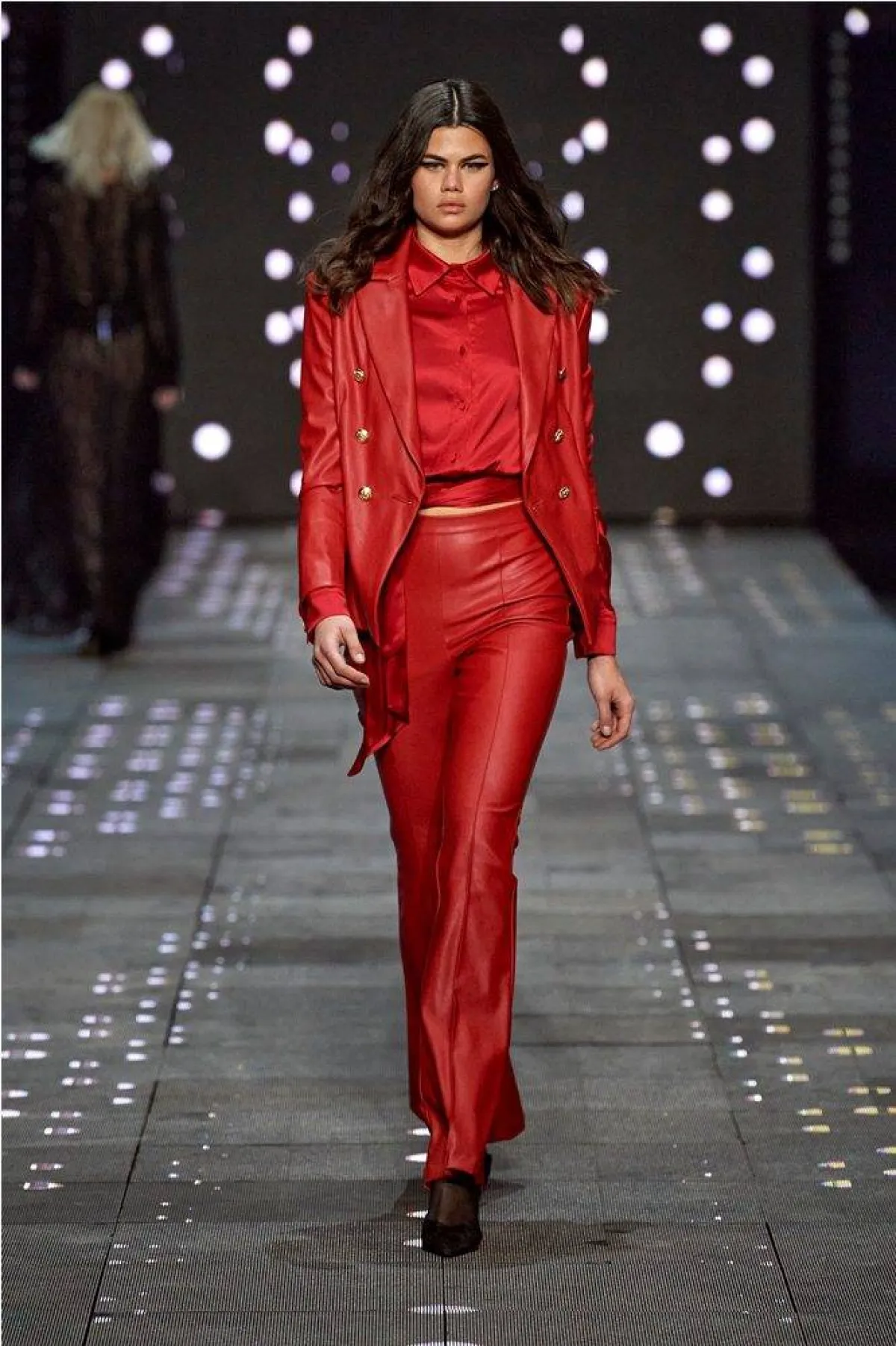 موديلات بناطيل جلدية لخريف 2022 من ألبيرتو أودينينو Alberto Audenino