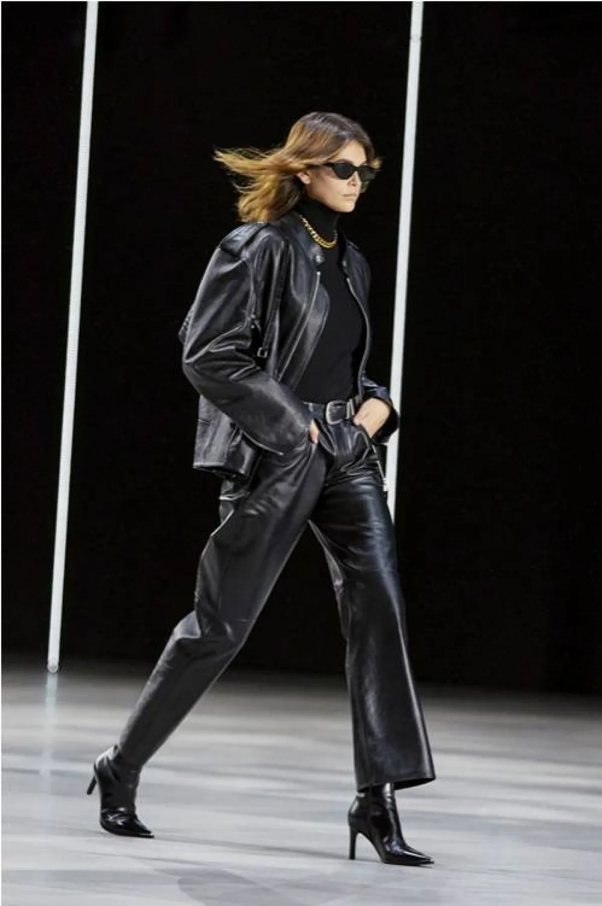 بنطلون جلد لخريف 2022 من سيلين Celine