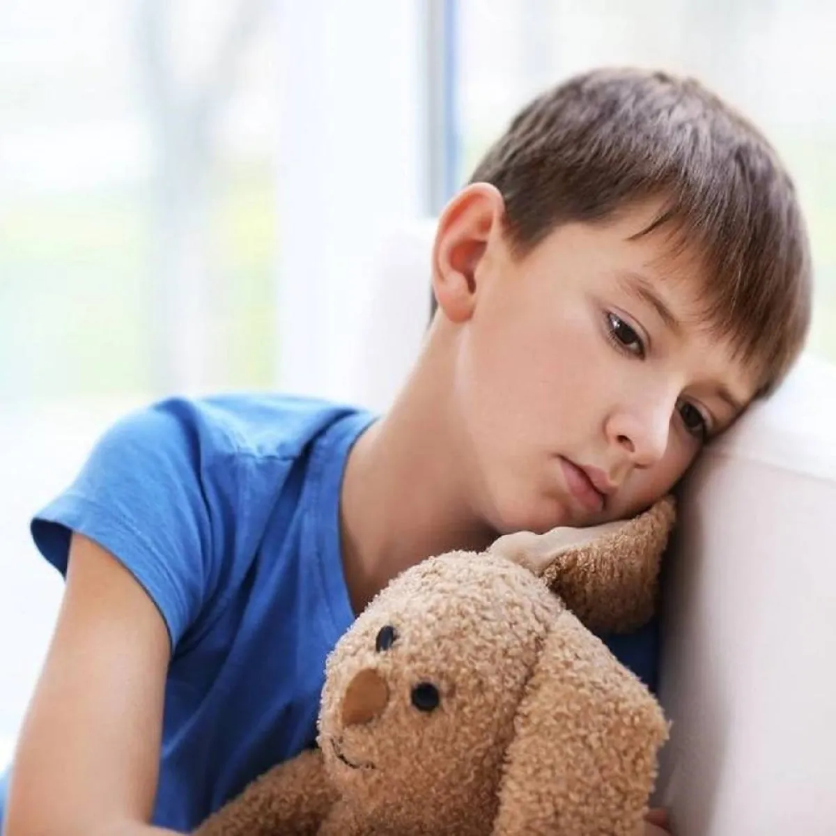 صورة لطفل منعزل