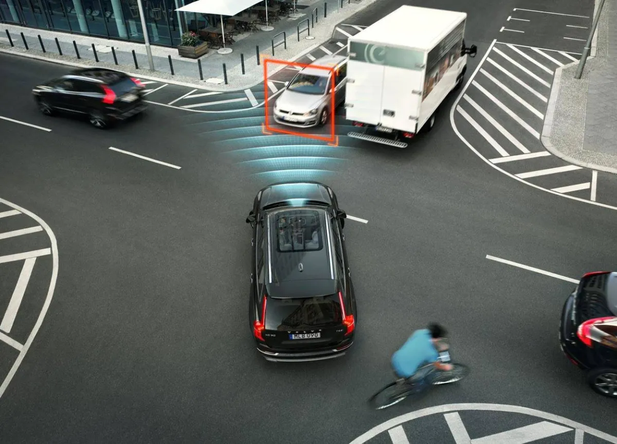 عوامل الأمان في السيارات