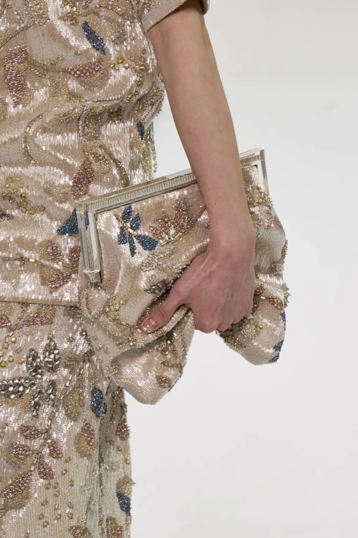 موديلات حقائب صغيرة لمختلف المناسبات