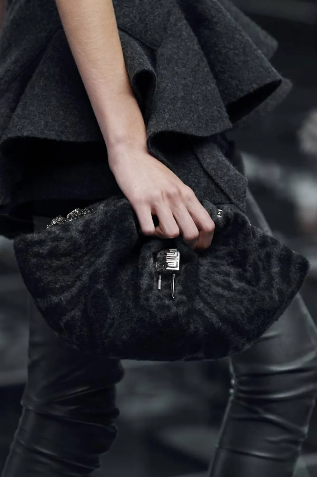 موديلات حقائب صغيرة لمختلف المناسبات