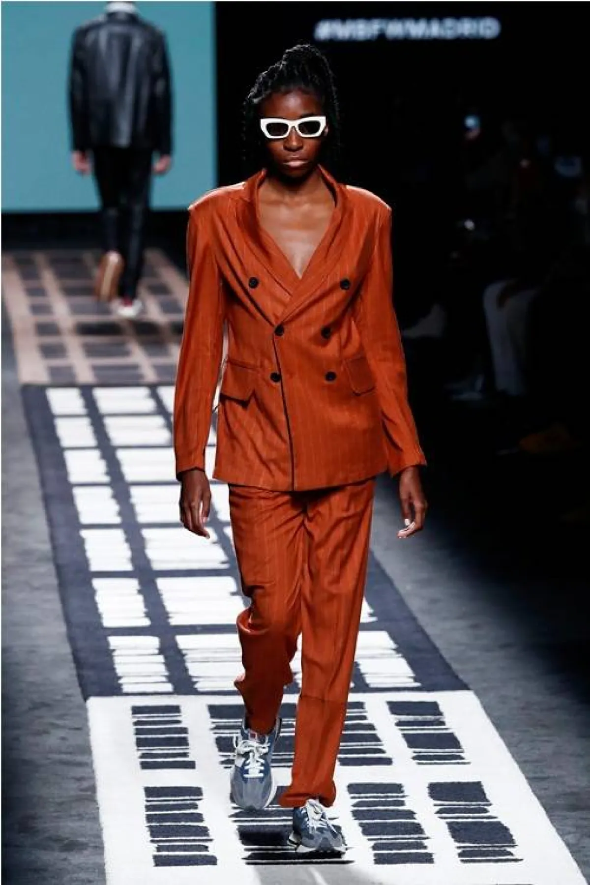 بدلة لخريف 2022 من بابلو إيروز Pablo Erroz