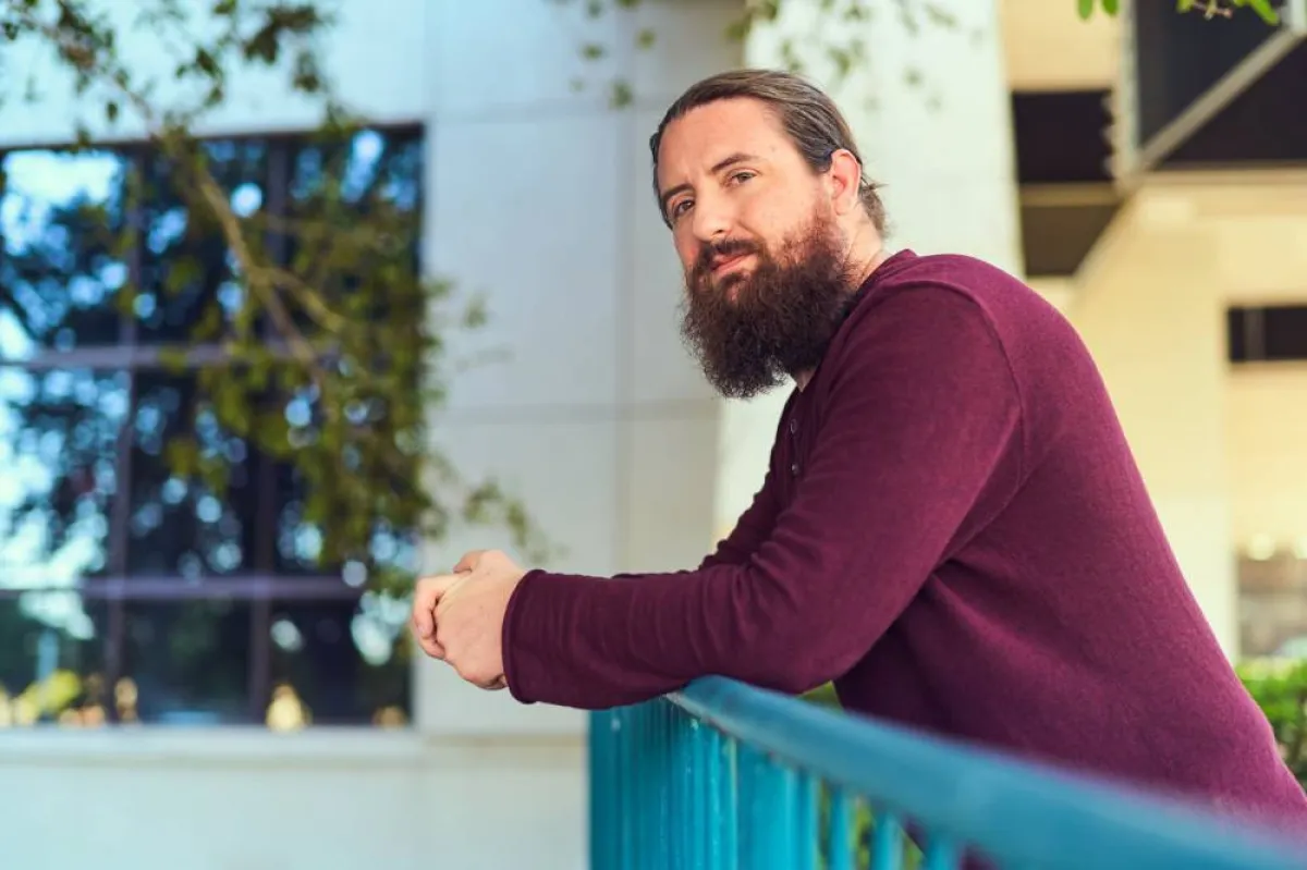 الفنان جيسون ألين - الصورة من موقع washingtonpost