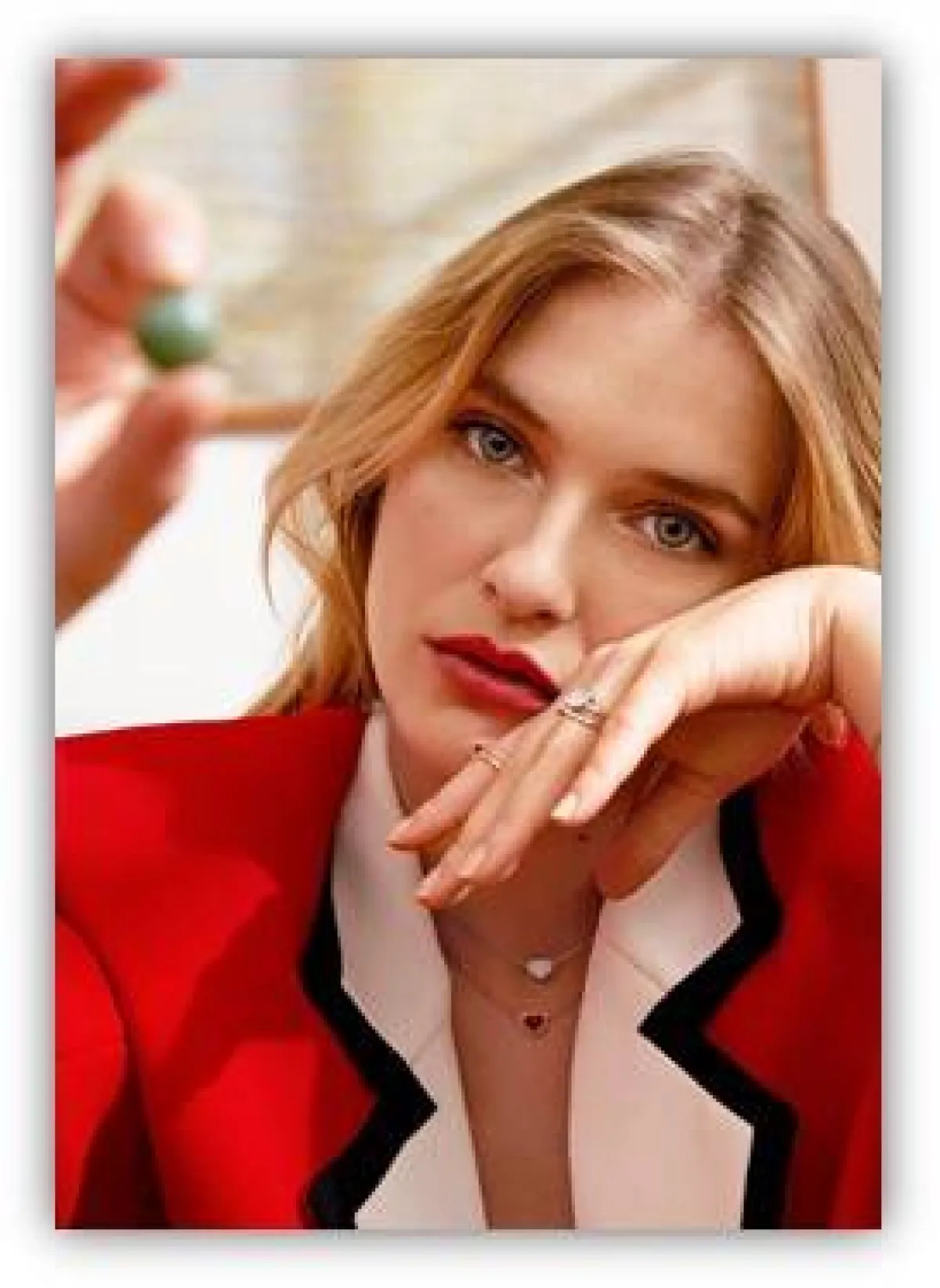 مجوهرات مرهفة