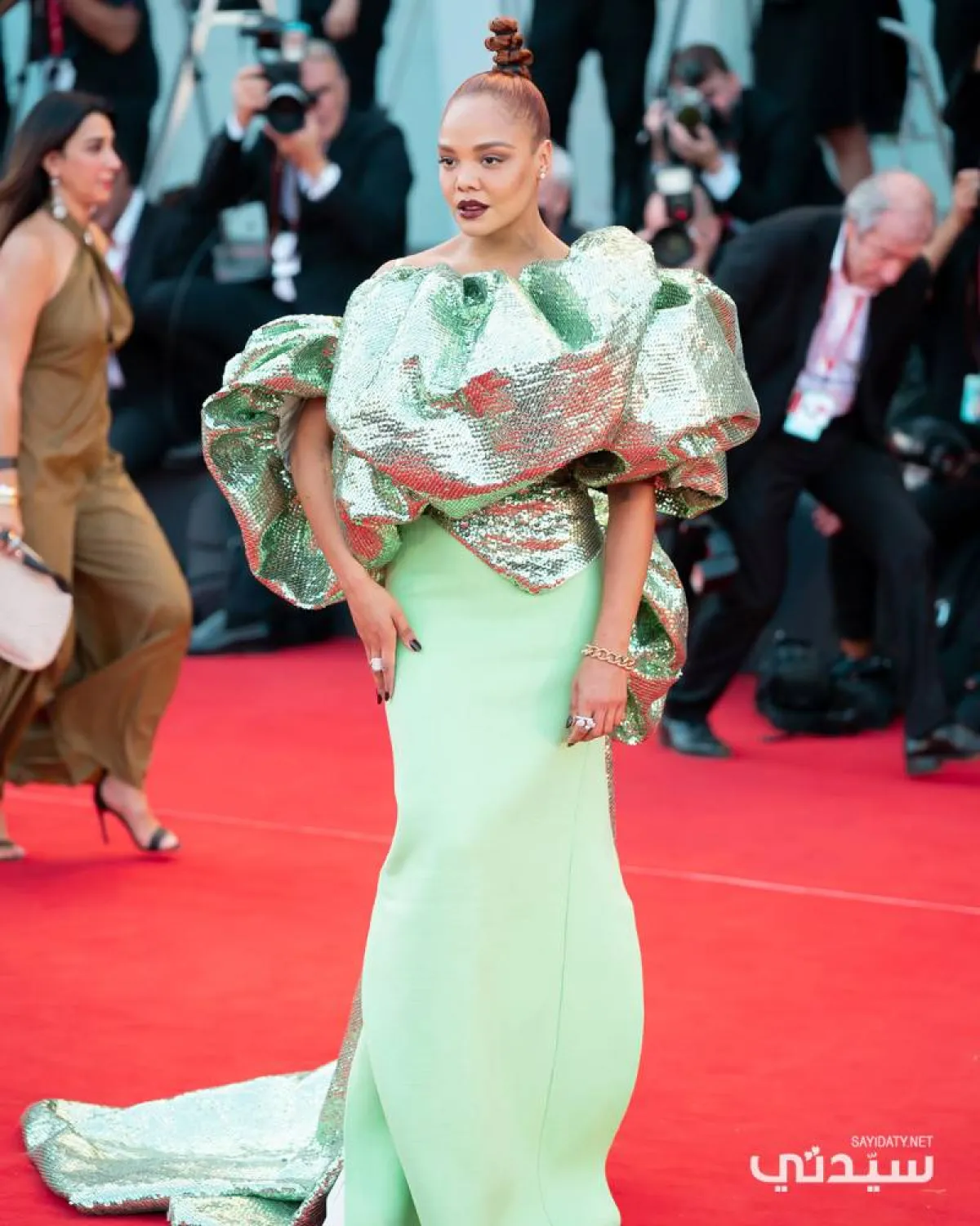 إطلالات اليوم السادس من مهرجان البندقية