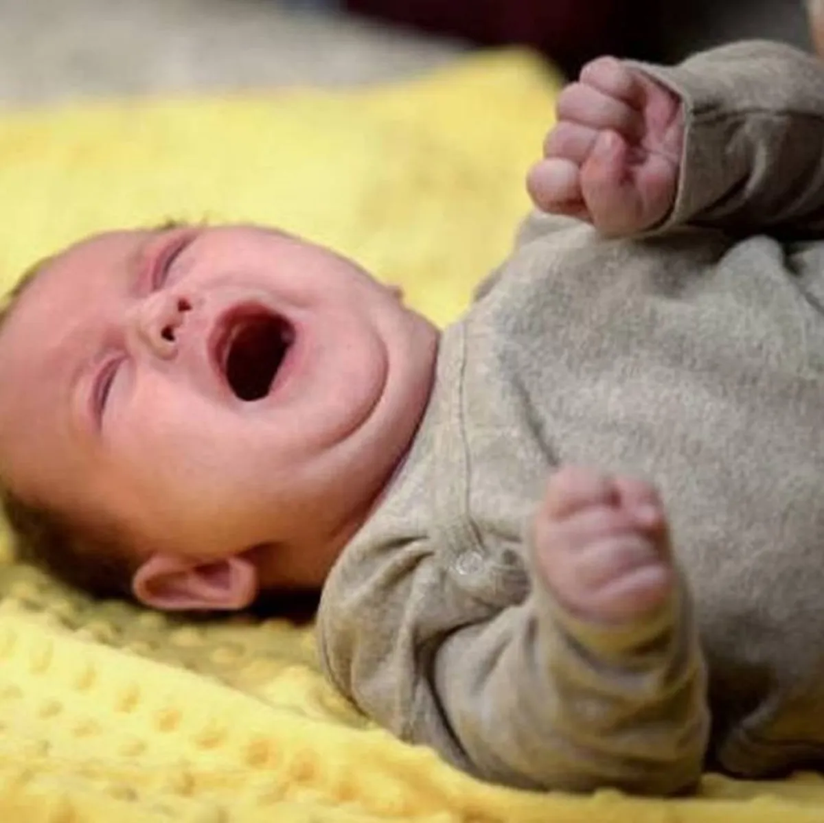 صورة لطفل مريض