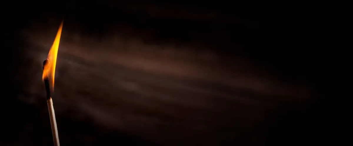 صورة ثقاب لتشعيل النار