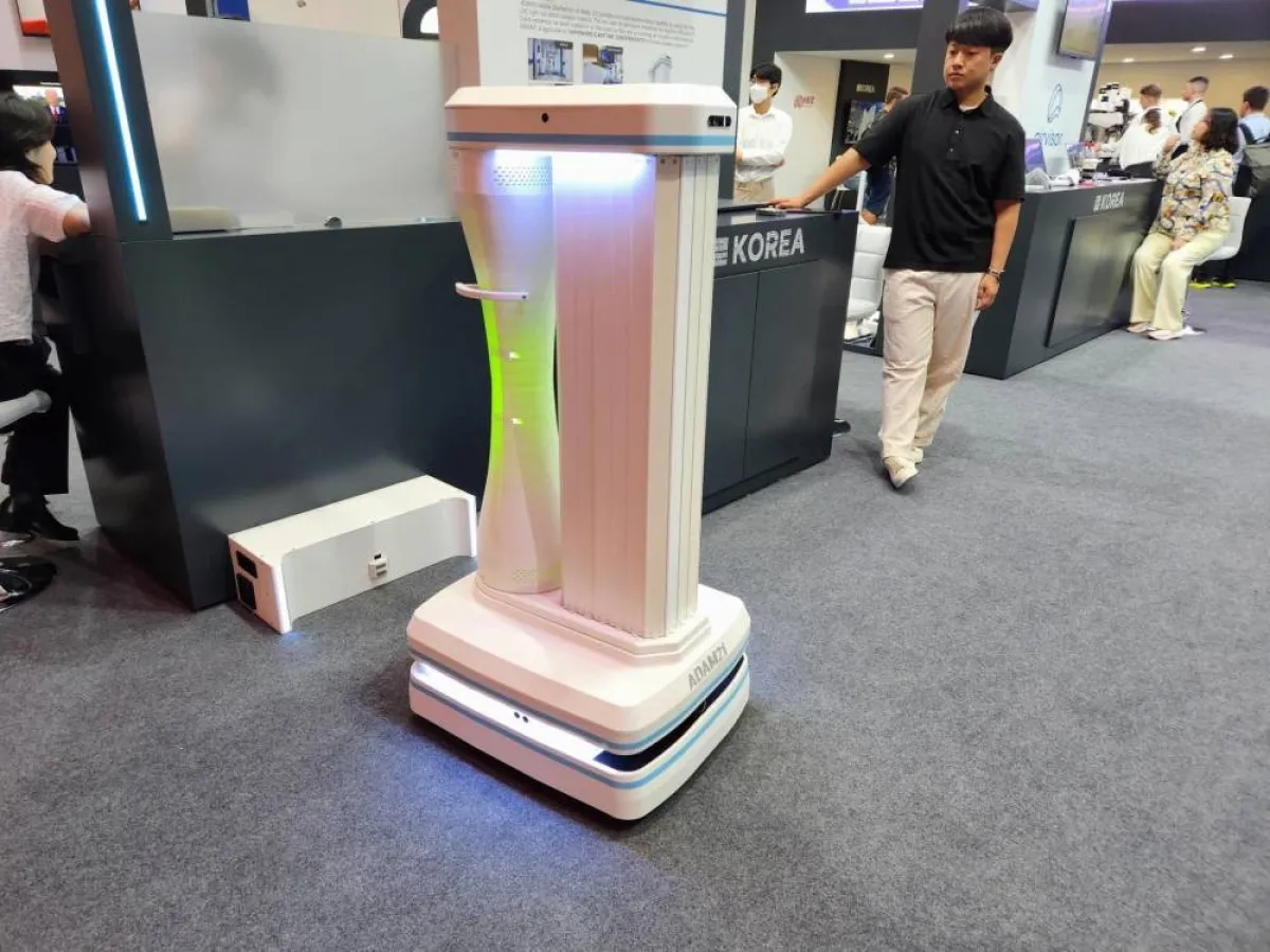 صورة روبوت التطهير