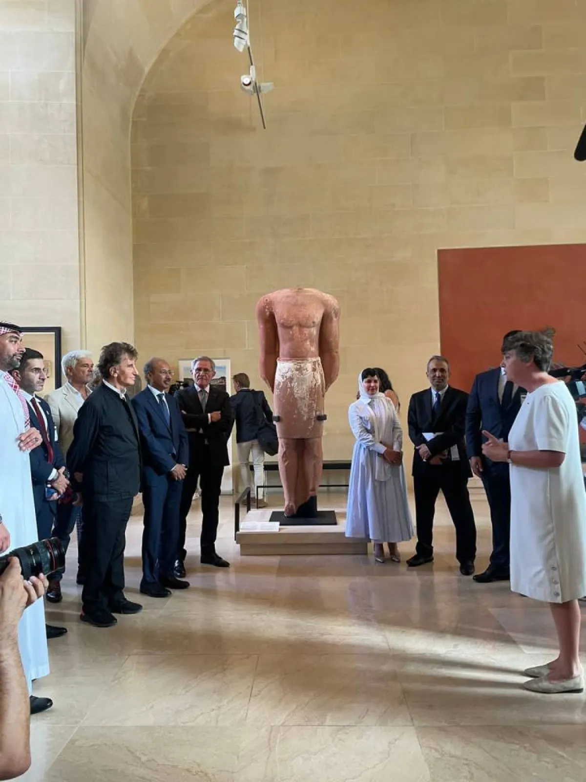 التمثال اللحياني