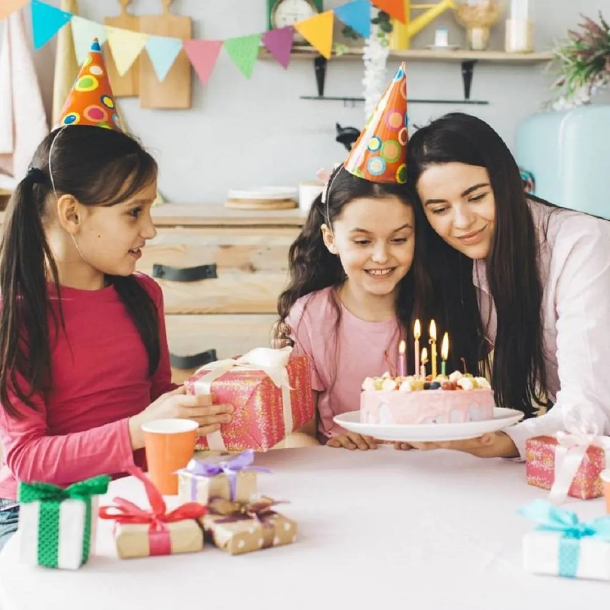 صورة لاحتفال بسيط