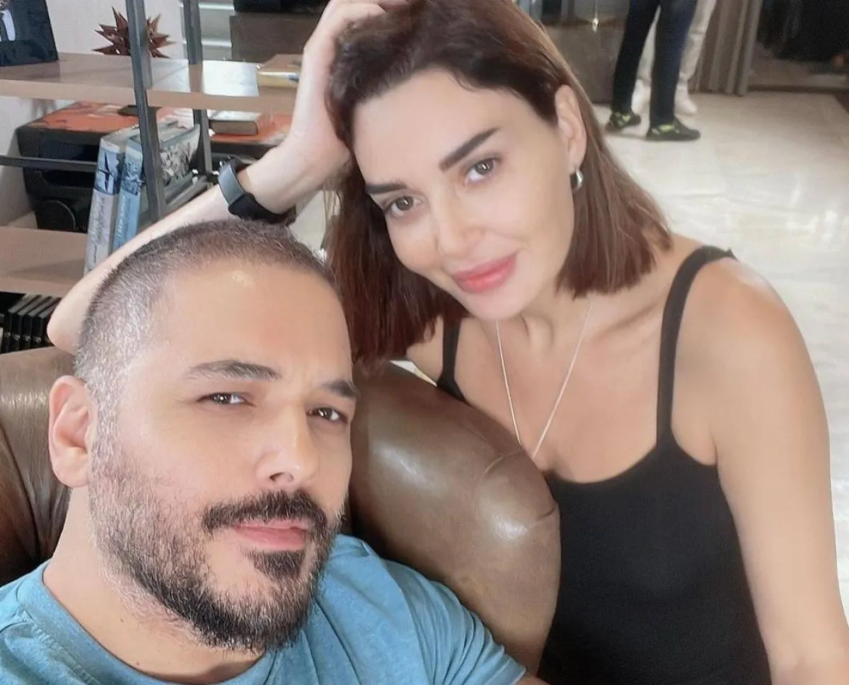 سيرين عبد النور برفقة رامي عياش في كواليس مسلسل " العين بالعين" - صورة من صفحتها الرسمية على انستغرام