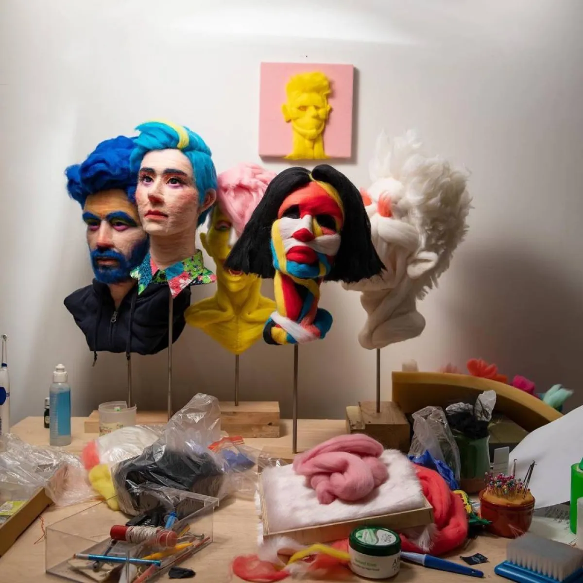 تماثيل من الصوف غير المنسوج 