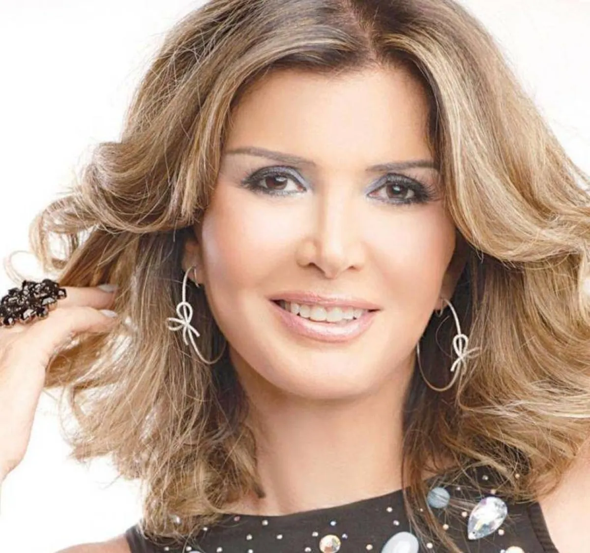 ميرفت أمين - صورة من صفحتها على فيسبوك