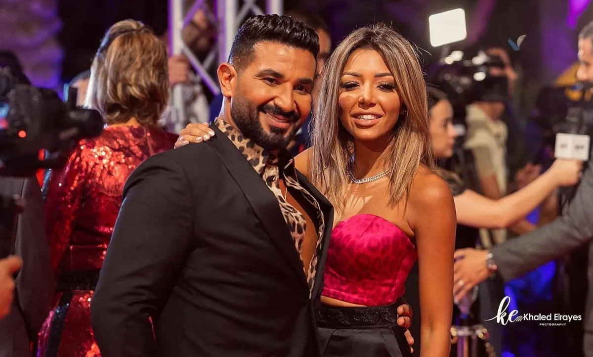 أحمد سعد وزوجته علياء - صورة من حسابه على فيسبوك