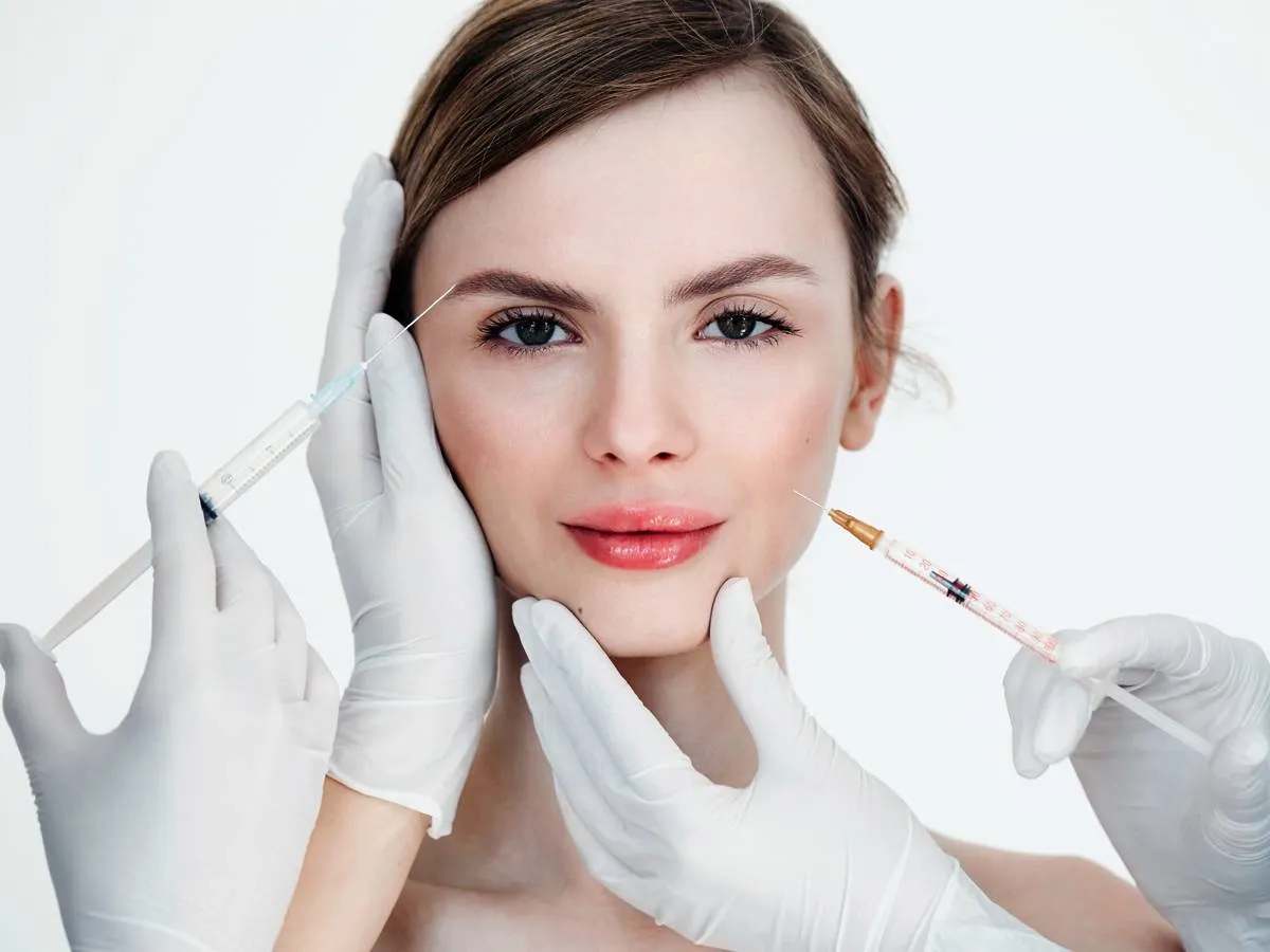 فوائد حقن الهيالورونيك أسيد للبشرة