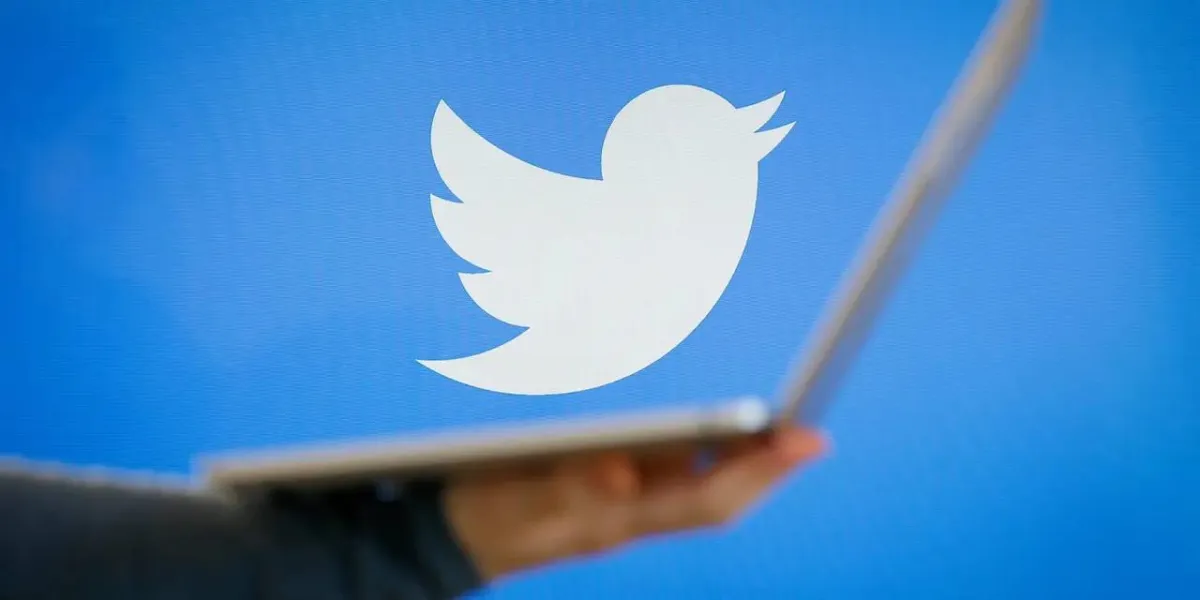 كيف تحفظ أي ملف GIF من Twitter على جهاز iPhone أو Android أو الكمبيوتر