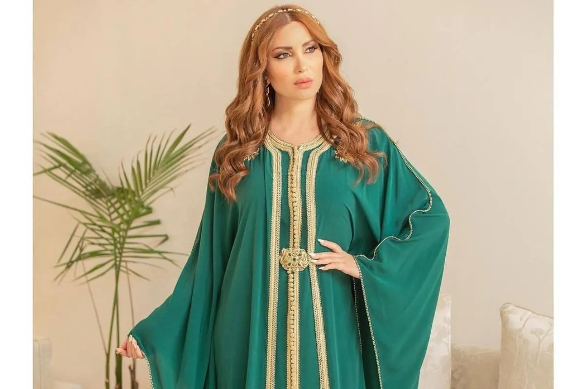 إطلالات النجمات باللون الأخضر