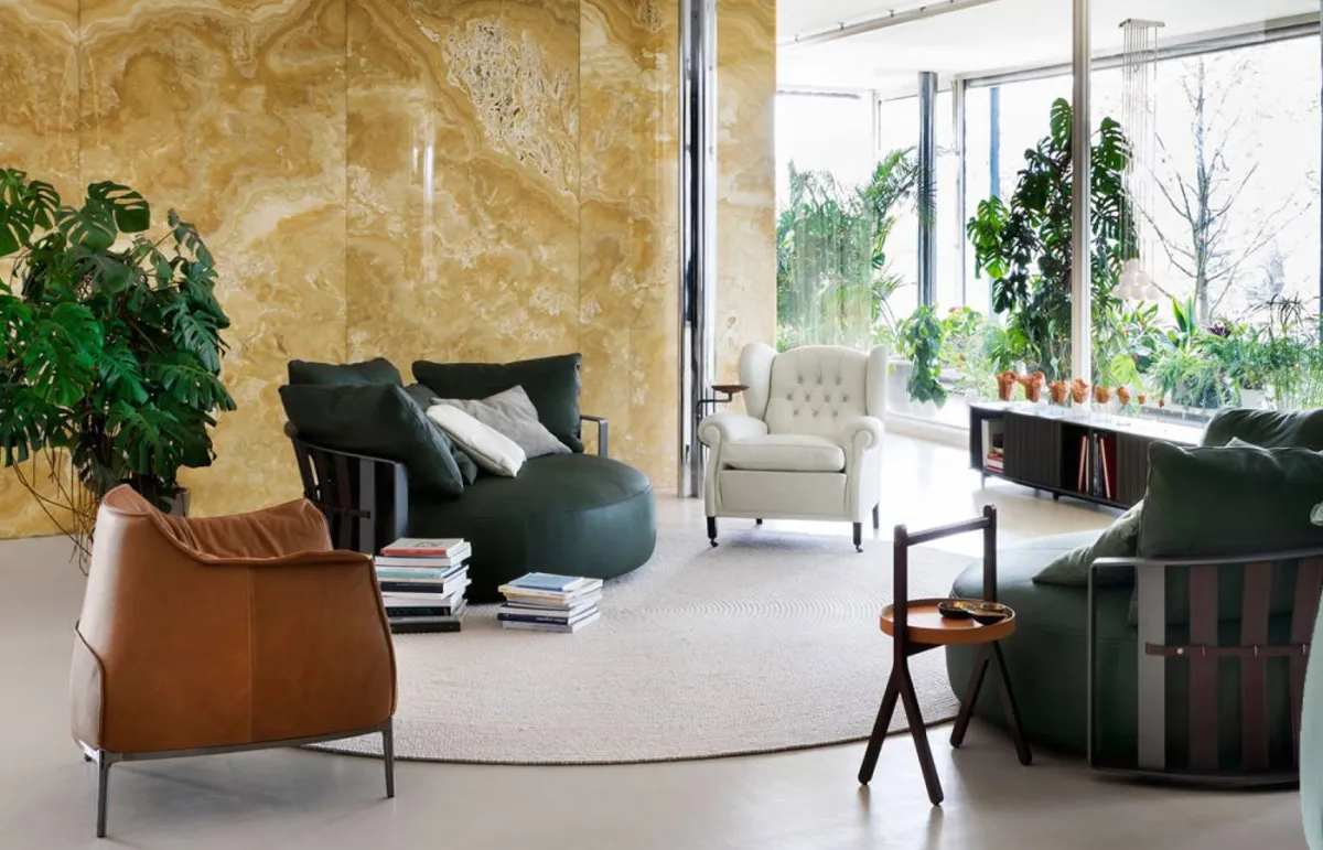 الكرسي الاستثنائي ..تحفة إبداعية لها عشاقها 