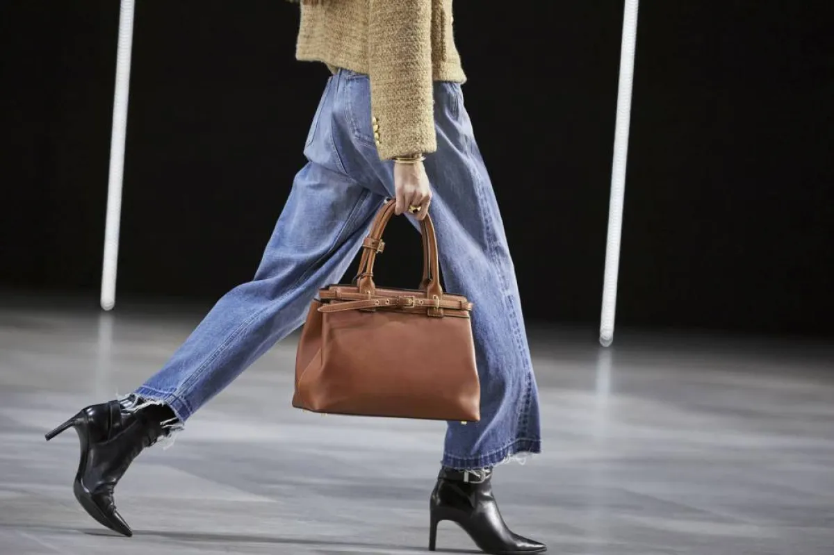 موديلات أحذية وحقائب للمرأة العاملة