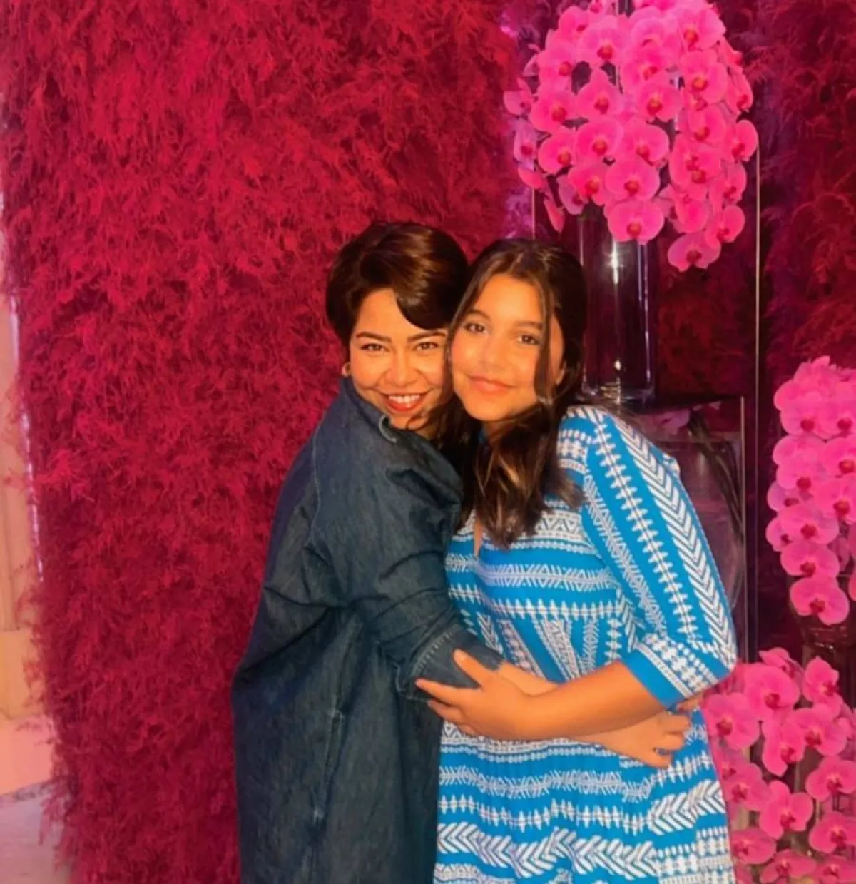 شيرين عبد الوهاب مع ابنتها - صورة من حسابها على فيسبوك