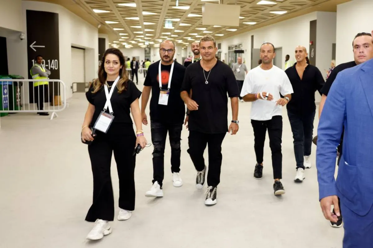 عمرو دياب - صورة قبل انطلاق حفل لوسيل - من حسابه على فيسبوك