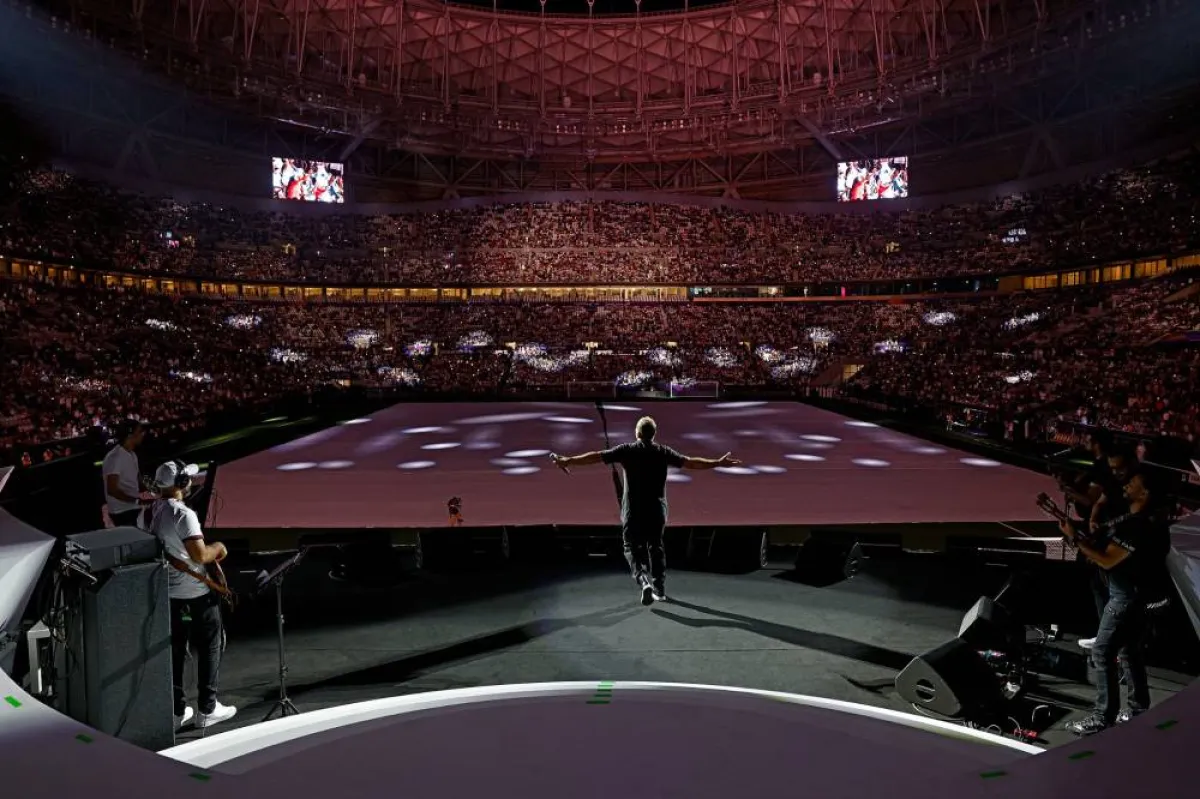 حفل سوبر لوسيل لعمرو دياب - صورة من حسابه على فيسبوك