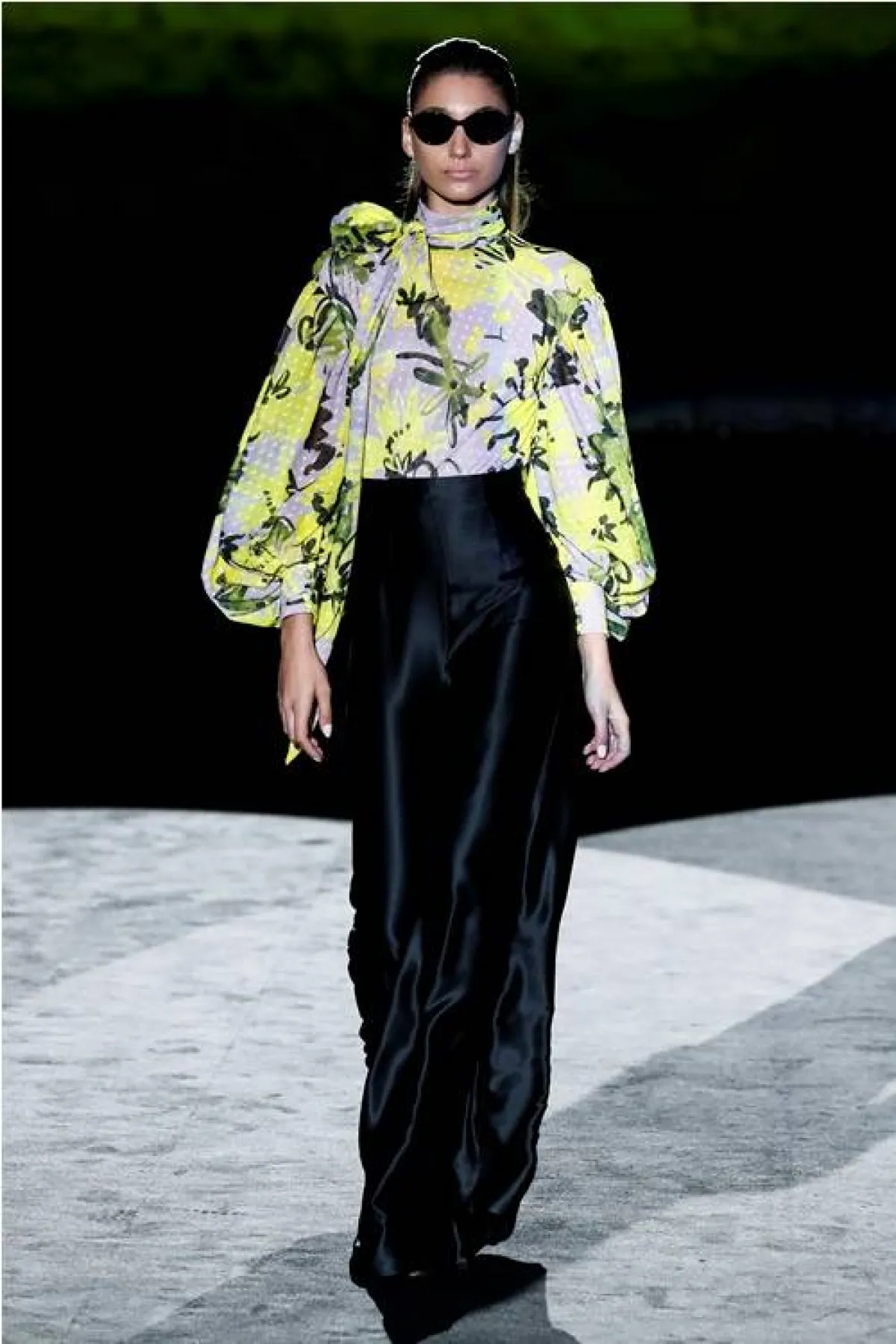 بلايز كم طويل من هانيبال لاجونا Hannibal Laguna