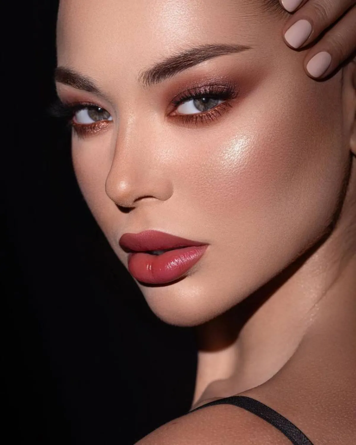 صور مكياج عروس لبناني 2023