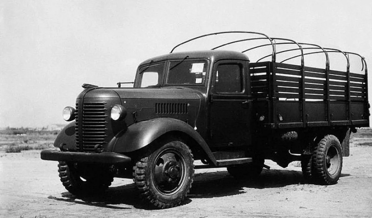 بمناسبة اليوم الوطني السعودي السيارات الأولي التي دخلت المملكة في تاريخها الحديث 